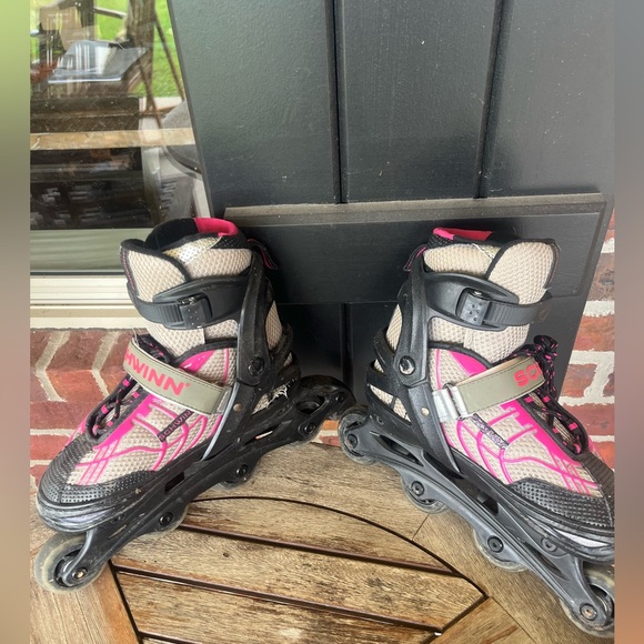 Schwinn In-Line Skates Rollerblades Youth Adjustable Fit - Picture 1 of 4